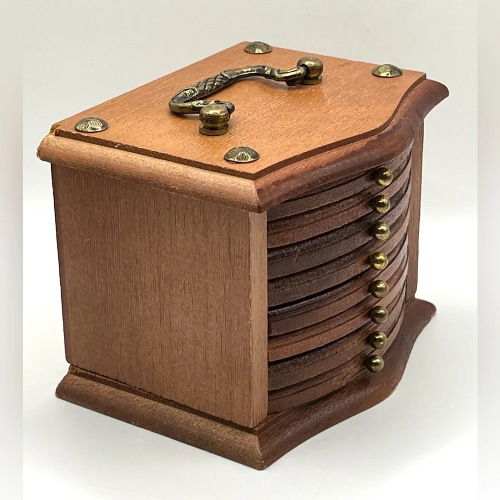 Vintage Chest Box w/Metal Handle 8 Wood Cork Coasters 5x3.5x4 in